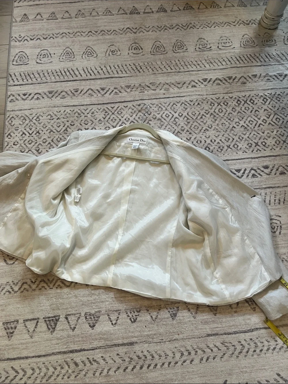 Dior Double-Breasted Cream Blazer Vintage piece - Picture 12 of 12